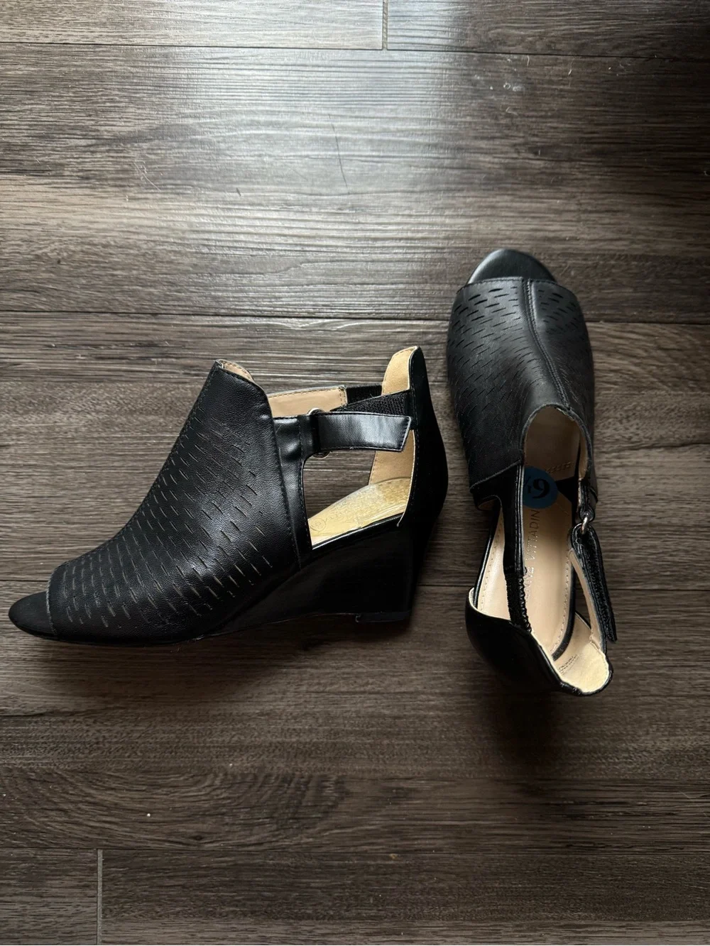 Adrienne Vittadini Black Perforated Open-Wedge Sandals